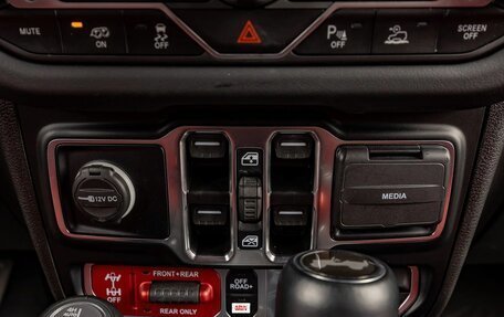 Jeep Wrangler, 2025 год, 244 218 рублей, 26 фотография