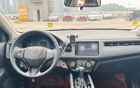 Honda Vezel, 2022 год, 1 438 000 рублей, 8 фотография