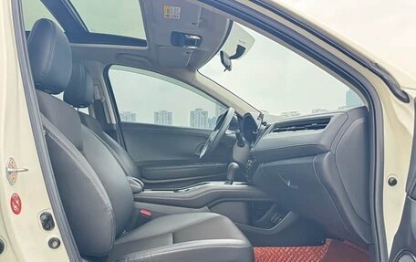 Honda Vezel, 2022 год, 1 438 000 рублей, 12 фотография