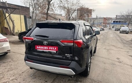 Toyota RAV4, 2025 год, 4 100 000 рублей, 6 фотография