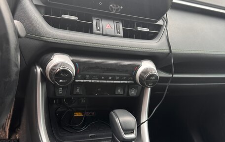 Toyota RAV4, 2025 год, 4 100 000 рублей, 13 фотография