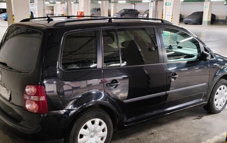 Volkswagen Touran III, 2009 год, 625 000 рублей, 5 фотография