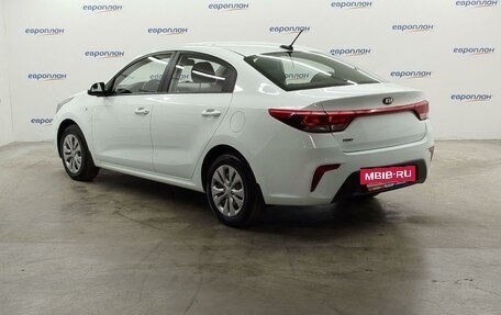 KIA Rio IV, 2018 год, 1 129 000 рублей, 8 фотография