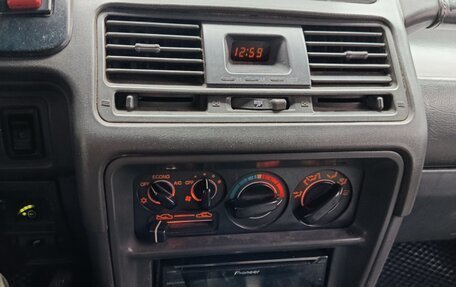 Mitsubishi Pajero III рестайлинг, 1993 год, 630 000 рублей, 14 фотография