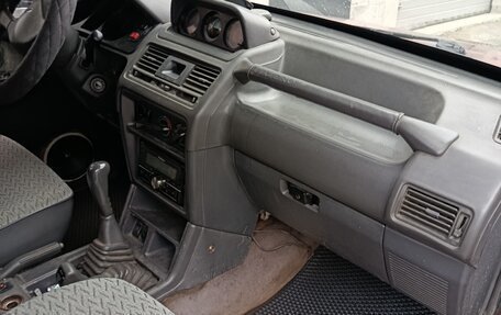 Mitsubishi Pajero III рестайлинг, 1993 год, 630 000 рублей, 12 фотография