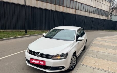 Volkswagen Jetta VI, 2011 год, 1 250 000 рублей, 5 фотография