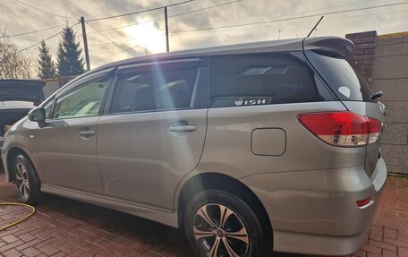 Toyota Wish II, 2011 год, 1 290 000 рублей, 2 фотография