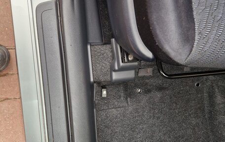 Toyota Wish II, 2011 год, 1 290 000 рублей, 10 фотография