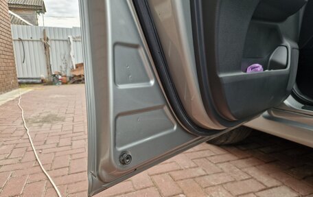 Toyota Wish II, 2011 год, 1 290 000 рублей, 16 фотография