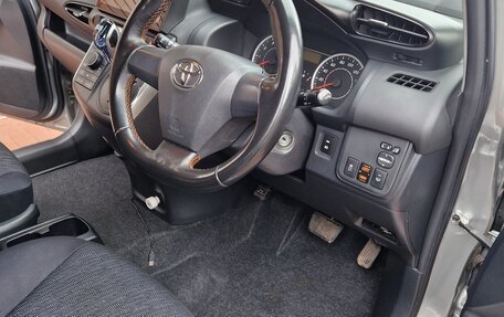 Toyota Wish II, 2011 год, 1 290 000 рублей, 17 фотография