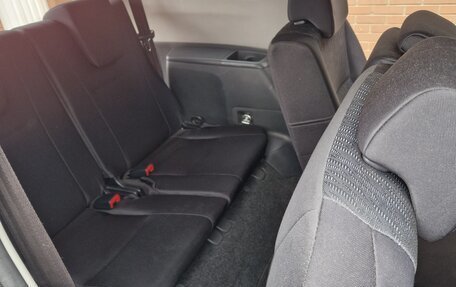 Toyota Wish II, 2011 год, 1 290 000 рублей, 26 фотография