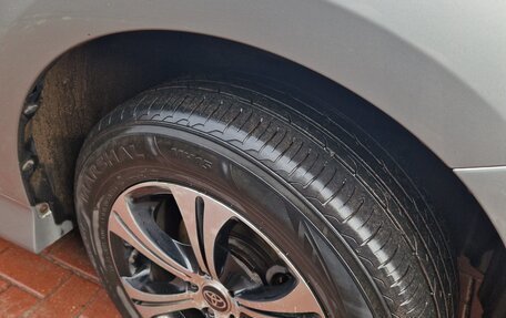 Toyota Wish II, 2011 год, 1 290 000 рублей, 31 фотография