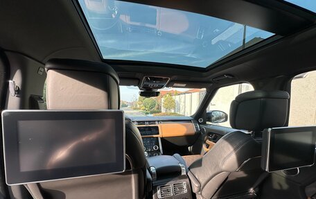 Land Rover Range Rover IV рестайлинг, 2021 год, 15 000 000 рублей, 12 фотография