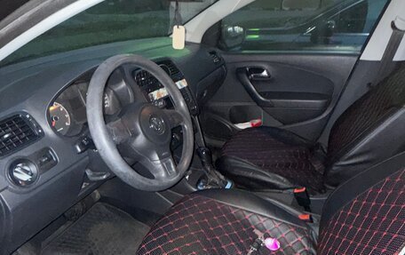 Volkswagen Polo VI (EU Market), 2013 год, 500 000 рублей, 10 фотография