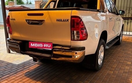 Toyota Hilux VIII, 2021 год, 5 450 000 рублей, 4 фотография