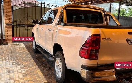 Toyota Hilux VIII, 2021 год, 5 450 000 рублей, 3 фотография