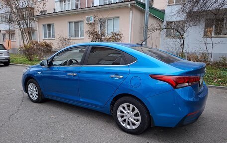 Hyundai Solaris II рестайлинг, 2018 год, 1 500 000 рублей, 3 фотография