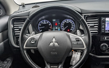 Mitsubishi Outlander III рестайлинг 3, 2014 год, 1 650 000 рублей, 21 фотография