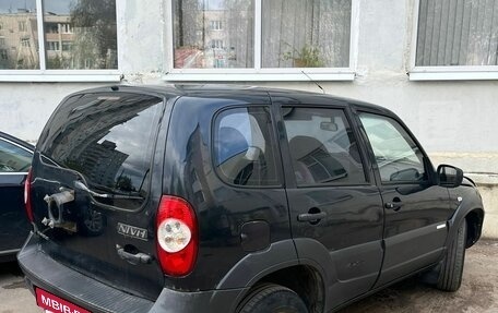 Chevrolet Niva I рестайлинг, 2011 год, 420 000 рублей, 3 фотография