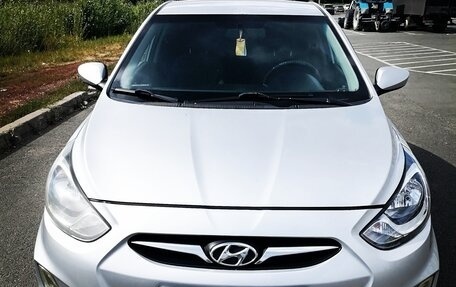 Hyundai Solaris II рестайлинг, 2013 год, 760 000 рублей, 1 фотография