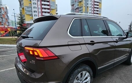 Volkswagen Tiguan II, 2017 год, 2 200 000 рублей, 4 фотография