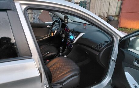 Hyundai Solaris II рестайлинг, 2014 год, 915 000 рублей, 2 фотография