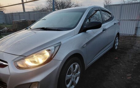 Hyundai Solaris II рестайлинг, 2014 год, 915 000 рублей, 6 фотография