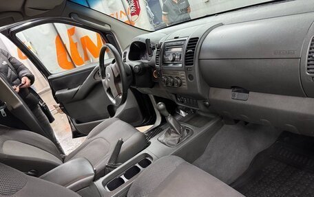 Nissan Navara (Frontier), 2007 год, 530 000 рублей, 5 фотография