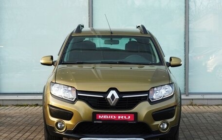 Renault Sandero II рестайлинг, 2015 год, 840 000 рублей, 3 фотография