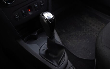 Renault Sandero II рестайлинг, 2015 год, 840 000 рублей, 24 фотография