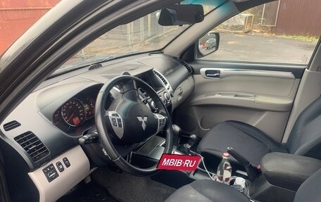 Mitsubishi Pajero Sport II рестайлинг, 2013 год, 1 700 000 рублей, 8 фотография