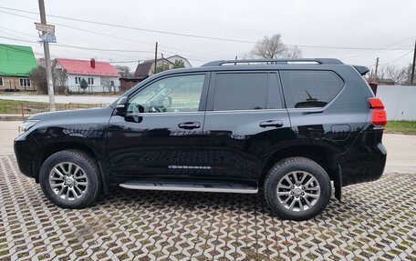 Toyota Land Cruiser Prado 150 рестайлинг 2, 2018 год, 5 000 000 рублей, 4 фотография