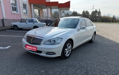 Mercedes-Benz S-Класс, 2012 год, 1 850 000 рублей, 1 фотография