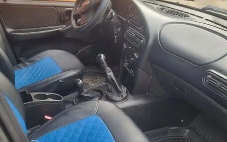 Chevrolet Niva I рестайлинг, 2015 год, 650 000 рублей, 5 фотография