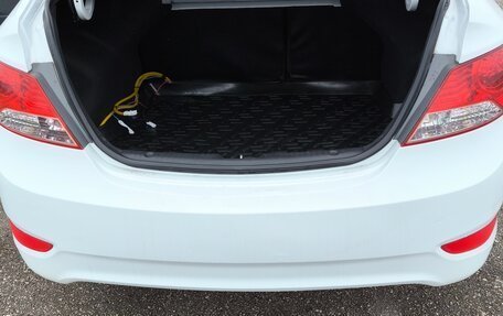 Hyundai Solaris II рестайлинг, 2012 год, 900 000 рублей, 10 фотография