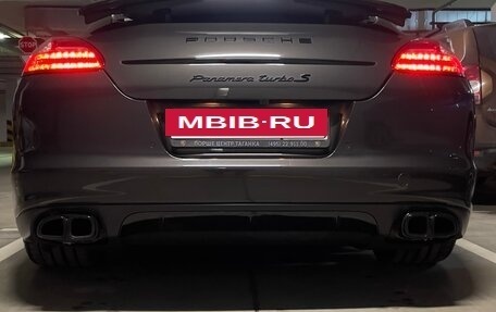 Porsche Panamera II рестайлинг, 2011 год, 3 380 000 рублей, 10 фотография