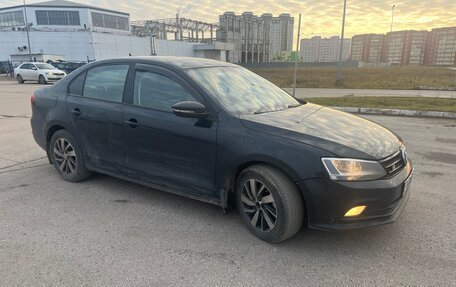 Volkswagen Jetta VI, 2013 год, 490 000 рублей, 2 фотография