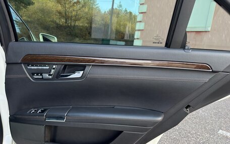 Mercedes-Benz S-Класс, 2012 год, 1 850 000 рублей, 31 фотография