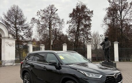 Toyota Highlander, 2025 год, 6 000 000 рублей, 6 фотография