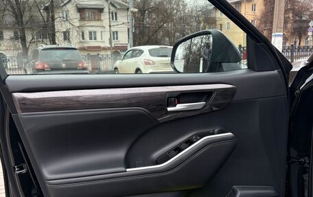 Toyota Highlander, 2025 год, 6 000 000 рублей, 19 фотография