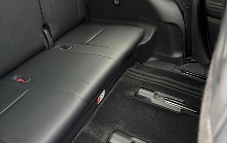 Toyota Highlander, 2025 год, 6 000 000 рублей, 20 фотография