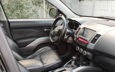 Mitsubishi Outlander III рестайлинг 3, 2008 год, 1 330 000 рублей, 1 фотография