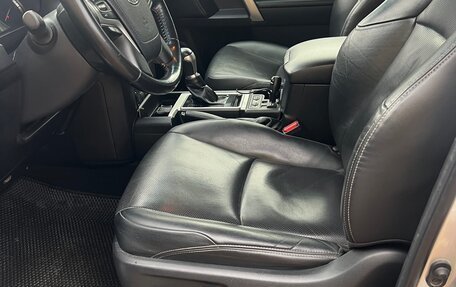 Toyota Land Cruiser Prado 150 рестайлинг 2, 2019 год, 4 600 000 рублей, 13 фотография