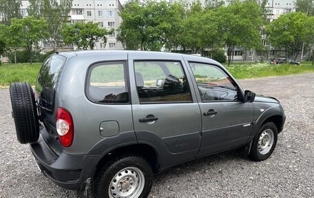 Chevrolet Niva I рестайлинг, 2013 год, 429 000 рублей, 1 фотография