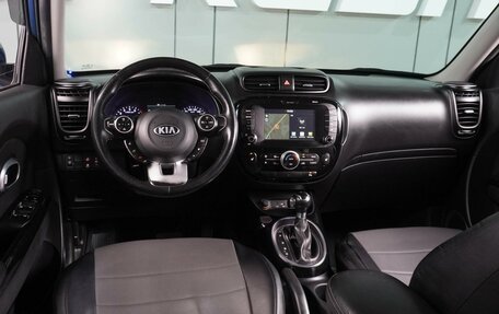 KIA Soul II рестайлинг, 2018 год, 1 729 000 рублей, 6 фотография