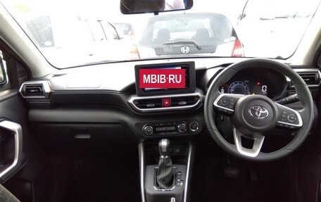 Toyota Raize I, 2019 год, 1 800 000 рублей, 9 фотография