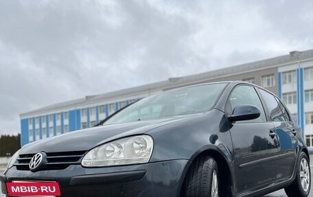 Volkswagen Golf V, 2004 год, 490 000 рублей, 3 фотография