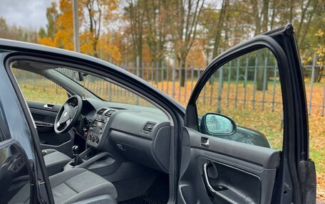 Volkswagen Golf V, 2004 год, 490 000 рублей, 15 фотография