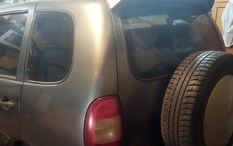 Chevrolet Niva I рестайлинг, 2005 год, 200 000 рублей, 3 фотография