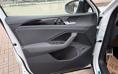 Volkswagen Tiguan, 2025 год, 4 850 000 рублей, 25 фотография